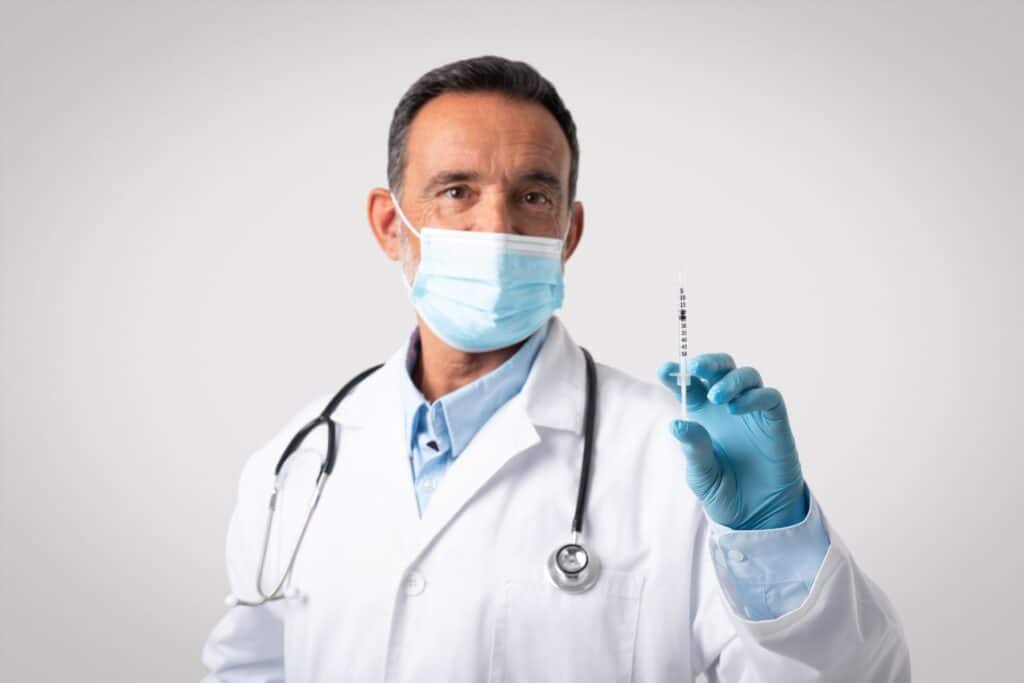 Aplicação de ácido hialurônico no pênis com a técnica Urofill™, realizada por urologista especialista em harmonização íntima masculina