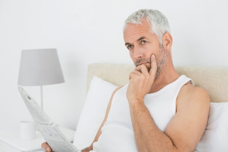 Relação sexual com Peyronie: entenda como reduzir riscos e decidir o próximo passo